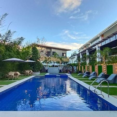 Casa La Silvinas Hotel & Event Resort Tagaytay City Esterno foto
